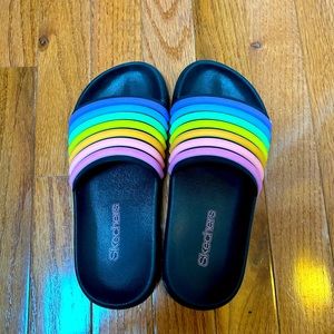 Sketchers Slides